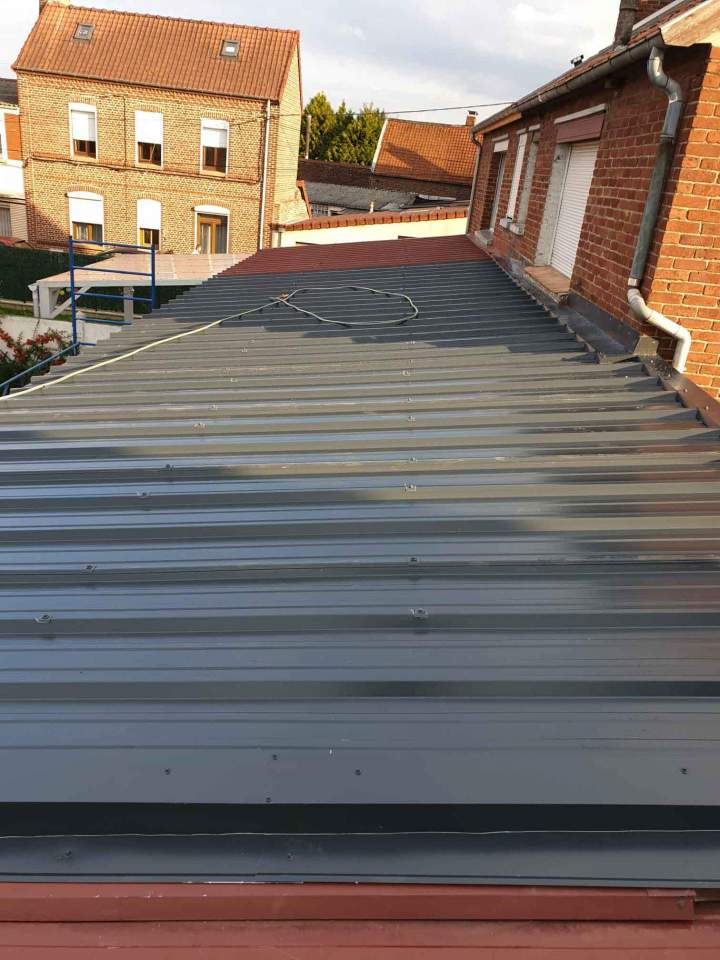 Solutions d’isolation avec panneaux sandwich Vermelles